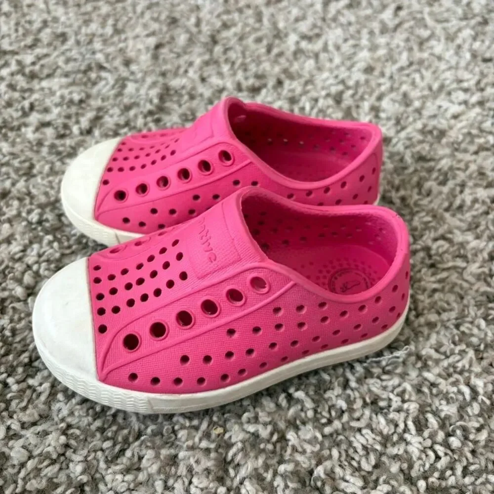 Size 5 / Toddler Girl Native Shoes